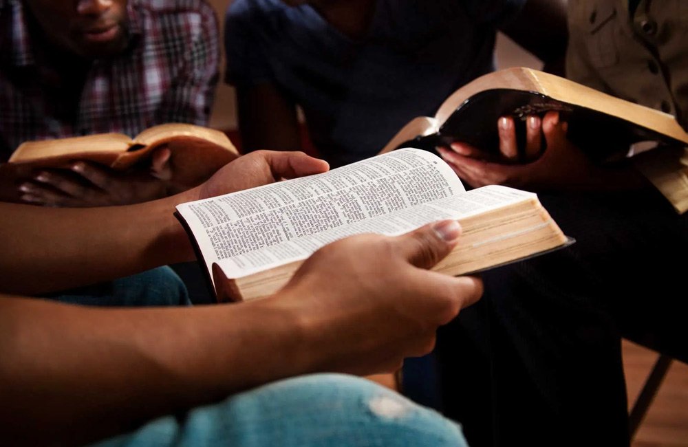 Como ler a Bíblia Método EBI